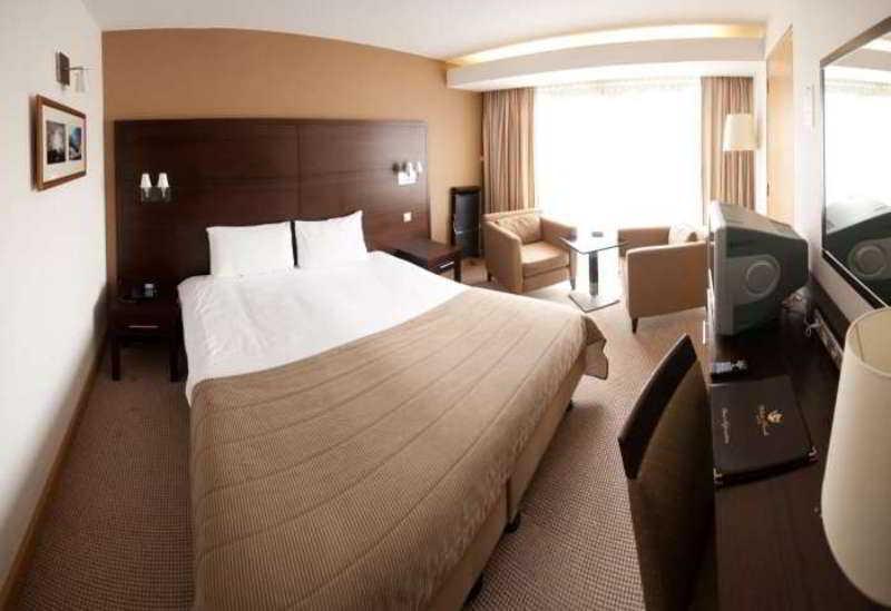 White Sands Hotel Портмарнок Екстер'єр фото