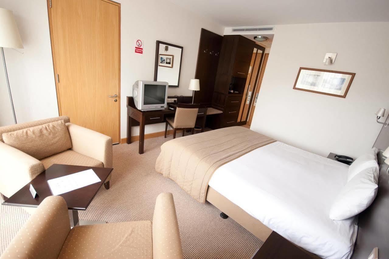 White Sands Hotel Портмарнок Екстер'єр фото